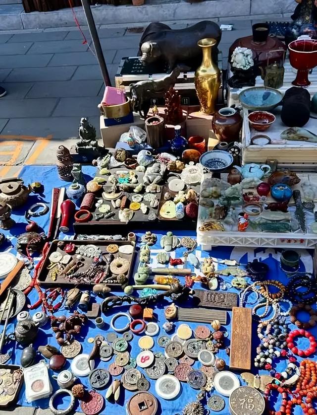 大量日本游客涌入北京，打着旅游幌子不去旅游不吃美食，为啥来？