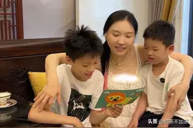 小凤邻居小君母亲节斩获巨礼，婆婆转账300万，老公送爱马仕包图片