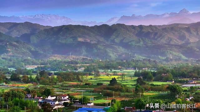 四川建有三环路的宝藏县级城市，物产丰饶方言特别，好吃又好玩！