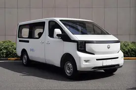 新车 | 6座布局/竞争五菱宏光纯电版？长安凯程V919实车图曝光图片