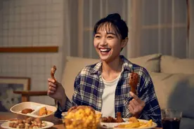 幽默笑话：男女关系！（哈哈一笑，烦恼全消）图片