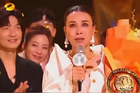 那英《歌手2024》封后记，翻唱汪峰的《像梦一样自由》，嗨翻全场图片