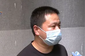 午睡醒来，折叠屏手机出现这种情况？小米：无法保修图片