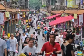 广州三元里村：电单车新规实施满月，租赁市场基本稳定图片