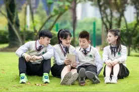 问：学校为什么不安排春游、秋游这样的活动了？校长知道真相！图片