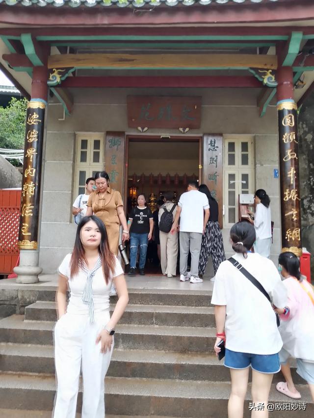 我来夏门去南普通寺卸却“班味”装着“禅意”回烟火人间