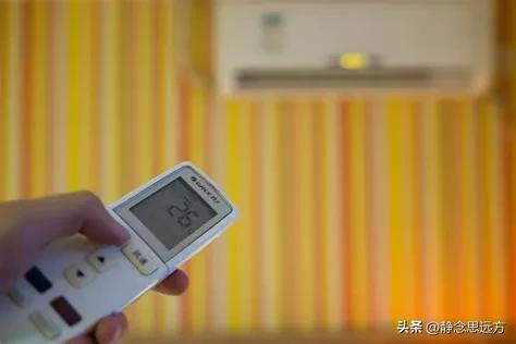 奉劝大家：大热天出去避暑，我脑门肯定被夹了，天热就在家吹空调