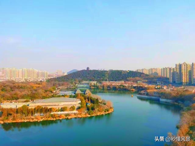 江苏庞大的地下宫殿，出土中国年代最久远的金缕玉衣，还有兵马俑