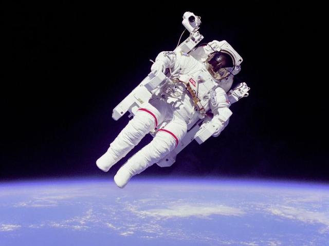 被滞留太空286天，美国宇航员退休，2个月前称还想飞，怎么回事？