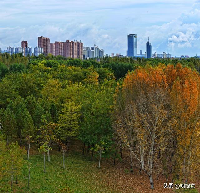 朔州市，沣汇公园秋天很美停车难