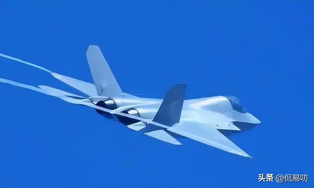 歼-35vsF-35：隐身之争改写航母战力规则？