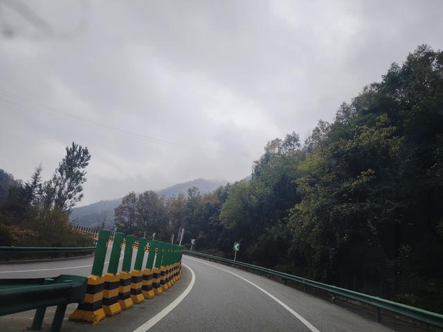 南行漫记：329公里的穿越之路，带你一起看红叶