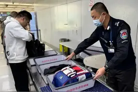 机场安全员提醒：这3样东西可以带上飞机，好多人不懂偷偷扔掉了图片