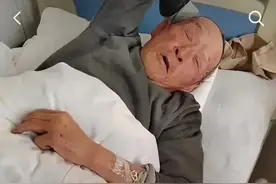 河南两小孩骑车撞倒87岁老人，老人却说：我没事，别哭，快去上学图片