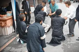 到娘舅家报丧，礼俗上都有哪些讲究和要求？图片