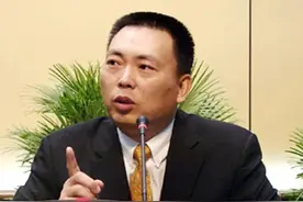 这个被遗忘的“中国人”，为爱加入美籍，23年却给中国捐款超10亿图片