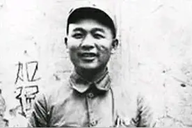 开国大将徐海东:被枪弹爆头，奇迹生还，醒来一句话让人又气又急图片