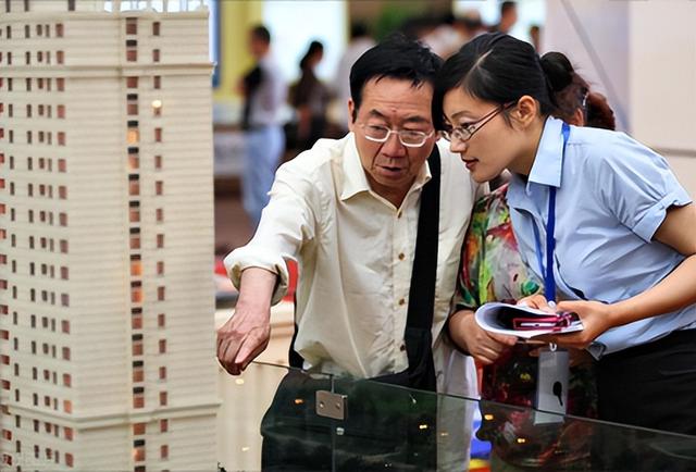 国家定调了！北京打响楼市松绑第一枪，2026将着力稳定房地产市场