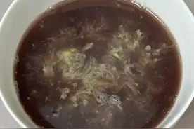 被中医爷爷私藏的降火秘方！土方法却有奇效，黑豆水冲鸡蛋绝了图片