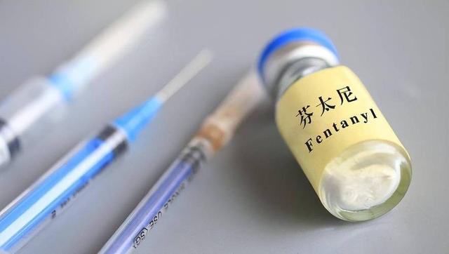 中美吉隆坡刚谈妥，美国又变脸，美财长通告全球，将继续针对中国