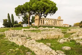 古希腊人口达到5000万，你看，天上有牛在飞！图片