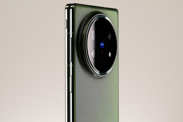 vivo X Fold5评测：苹果的好搭子