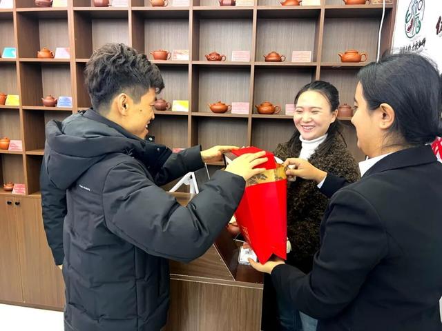 甜蜜伽师 | 喀什古城新添伽师特产馆！来逛！来尝！来打卡！