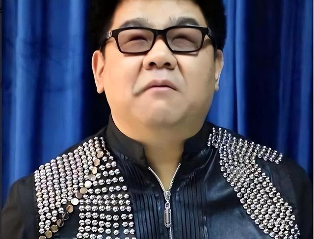 善恶终有报！狂妄自大的“盲人”歌手杨光，终究付出了惨痛代价！
