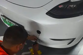 纯电车也会亏电！特斯拉Model Y小电瓶更换记录图片