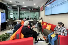 银行人告诉你，社保卡的金融功能是什么？其实还是一张一类银行卡图片