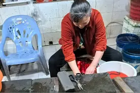 黄鳝处理三步走，洗不腥、腌入味、烧软糯，我家这办法管十年图片