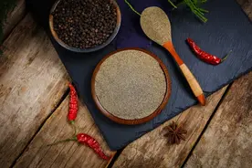 胡椒是脑溢血的“祸首”之一？想要身体健康，3种调味料建议少吃图片