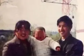 河南一小伙天生会跳“扭脖子”舞，网友：“一看就是新疆人！”父亲的回应，令人惊奇……图片