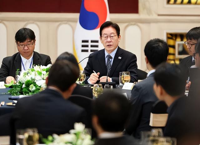 李在明结束访华	，启程返韩前，向中方提了一个建议：希望平分黄海