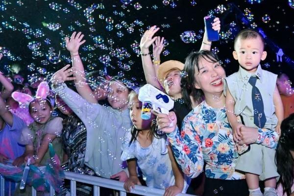 2025三亚儿童戏剧嘉年华启幕 儿童友好型城市再添文旅新名片