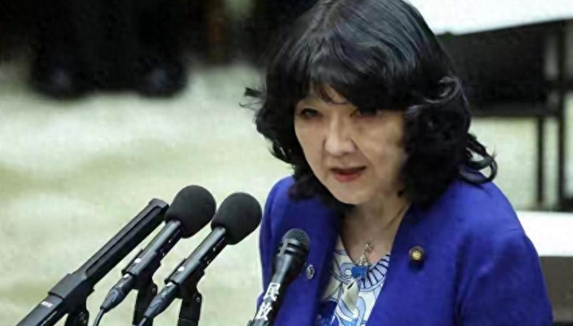 高市报复开始，数十国围攻中国	，特朗普下令，180天内拿下胜利