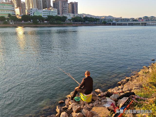 来河源第一天，吃喝，夜逛古街，漫步江边，观看亚洲第一高喷泉