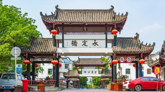 夏日漫游郫都古镇,感受最实在的岁月静好!