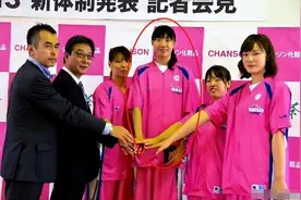 休想再回国！中国体坛两大叛徒，夺冠后不承认是国人，现世报来了图片