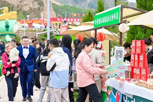 石楼泊河村国庆假期持续嗨! 20余项活动承包你的假期