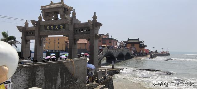 探秘石狮黄金海岸洛迦寺：海上佛国的千年禅韵与滨海秘境