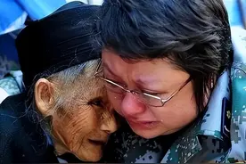 “藏”了30多年，韩红父亲竟是家喻户晓的他，难怪都不敢得罪图片