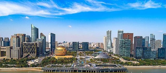 杭州又一公园火了，不输西湖，地铁直达能从早待到晚