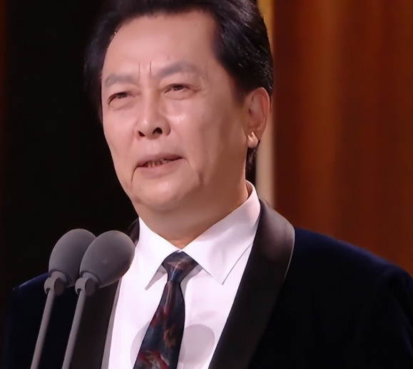 73岁晚节难保，如今又上综艺捞金的唐国强，再多名利可能都救不了