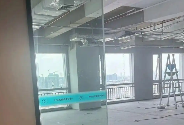 罗马仕现状：剩5千万库存，员工抽屉里连A4纸都被收走