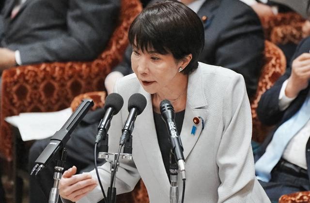 日本自陷地缘死局！高市早苗涉台言论引中方雷霆反击	，俄借机重申千岛主权，美国翻脸拒兜底？