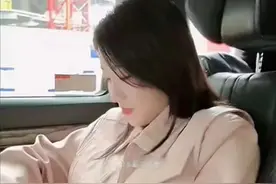 猫妹妹给巴子跪了两天！小伊伊小腹隆起，疑怀二胎！图片