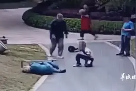 孩童打闹撞倒老人，家属称老人骨折 律师：若两儿童均有过错，按比例担责图片