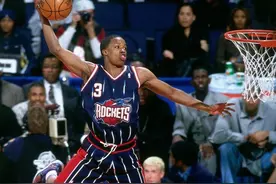 现在的火箭，很像弗朗西斯单核带队最出色的那年图片