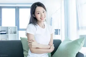 男人想抱你的10个表现图片